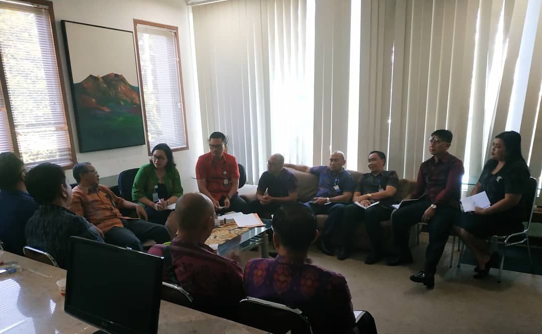 Rapat PembahasanTindak Lanjut Surat Edaran Bapak Walikota Denpasar Tentang Penyesuaian Sistem Kerja Pegawai Di Lingkungan Pemerintah Kota Denpasar Dalam Rangka Menyikapi Mewabahnya Virus Corona (Copvid _19)